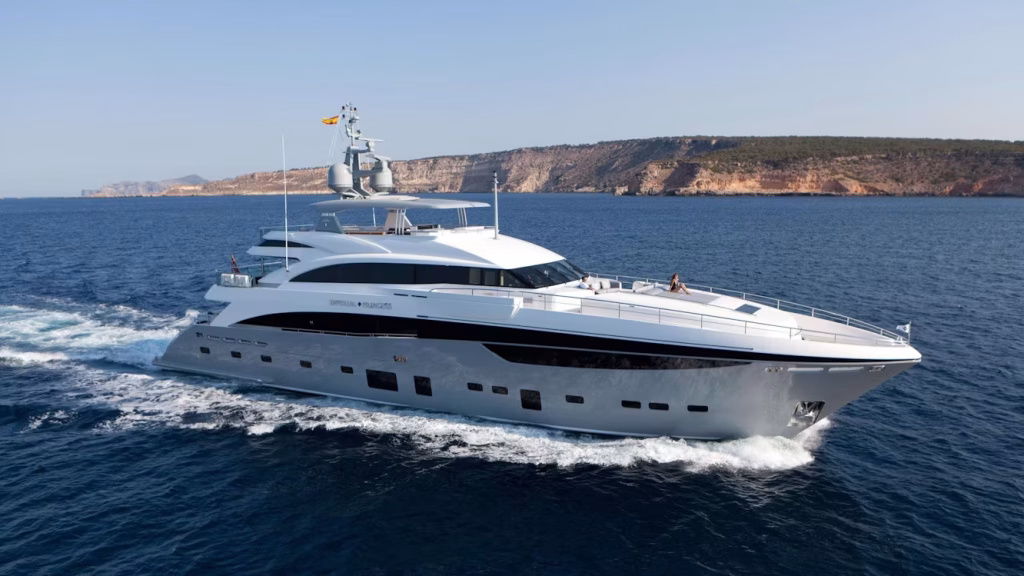 40 metre IMPERIAL PRINCESS BEATRICE yacht in the Mediterranean