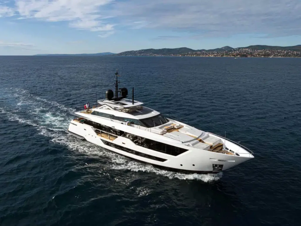 32.8 metre JAG'B Custom Line yacht in the Mediterranean